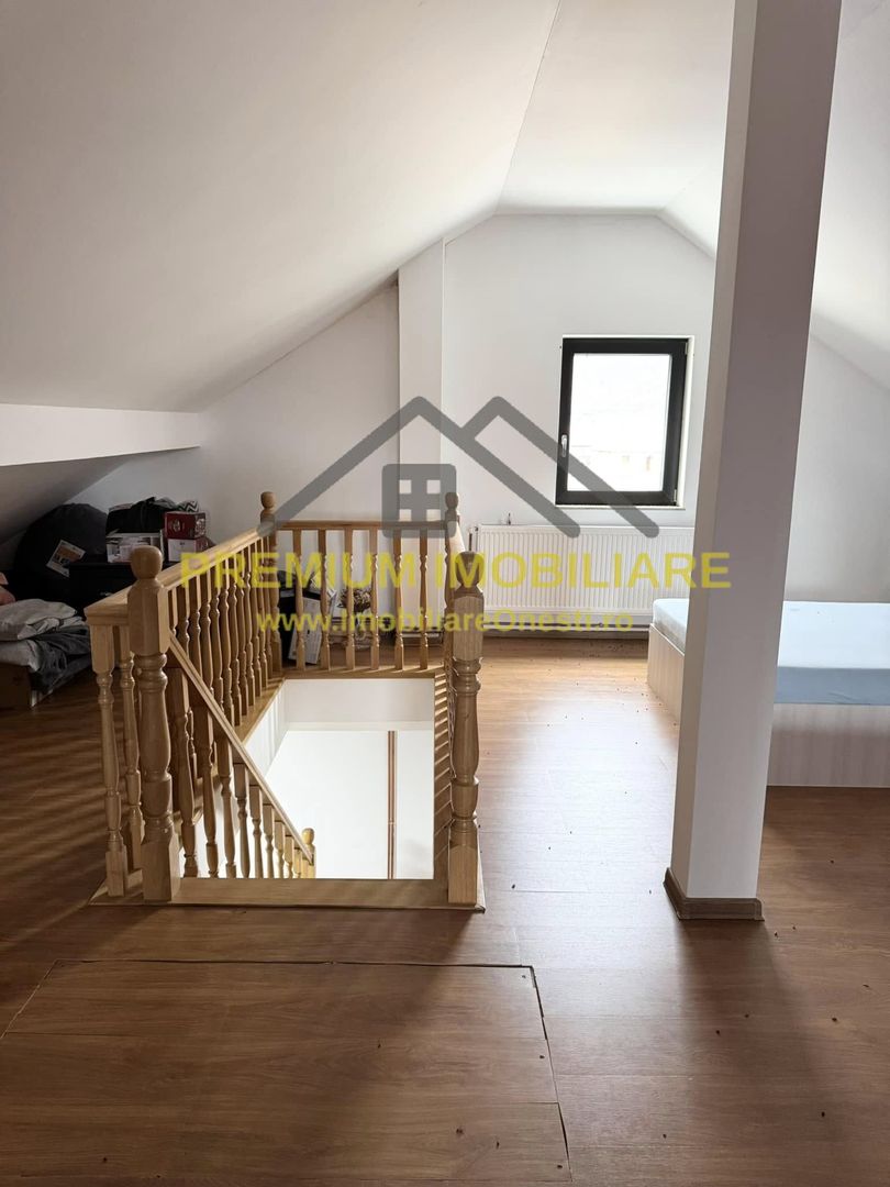 Vila la 13 km de Onesti - Poză 19