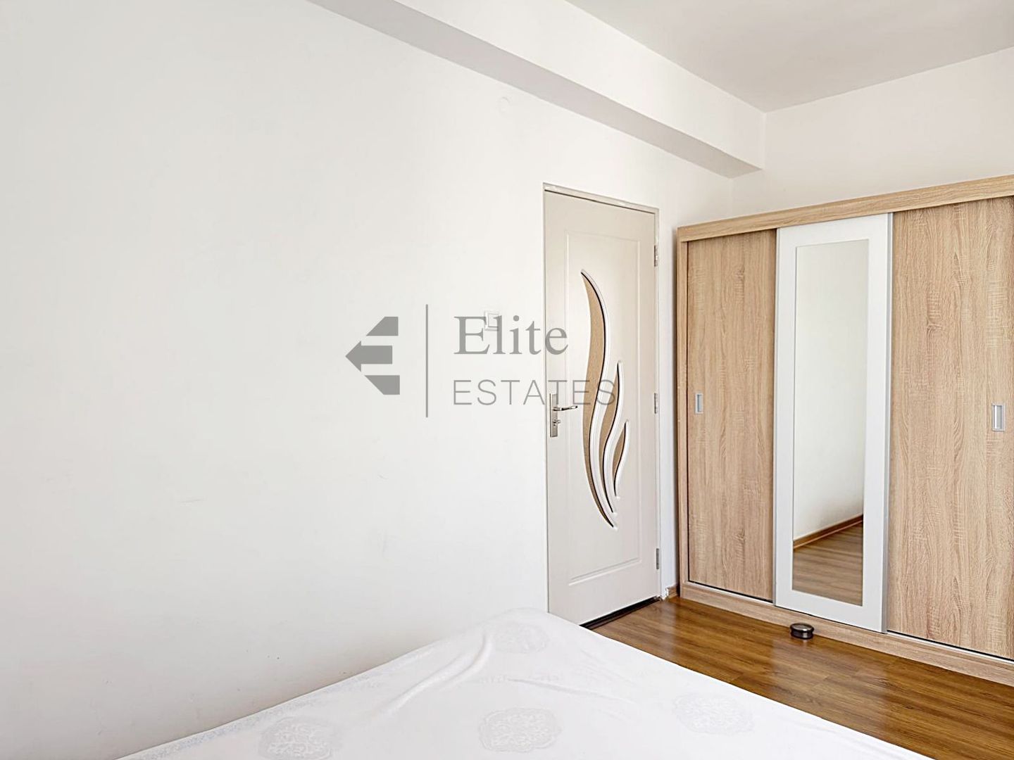 Apartament cu 2 camere ultracentral in Oradea - Poză 5