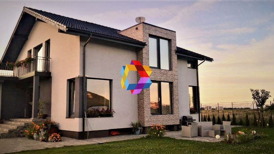 Casă 420 mp Cristian - Poză 1