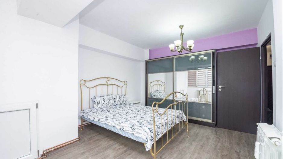 Apartament 3 camere, cartier Rovine, zona Posta - Poză 2