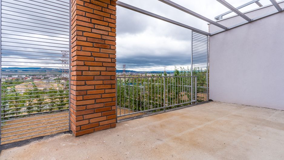 Duplex modern in Voronet, 136 mp utili, garaj si teren 325 mp - Poză 8
