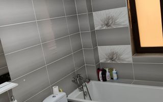 Etaj 1. Strada asfaltata. Pozitie excelenta - Poză 7