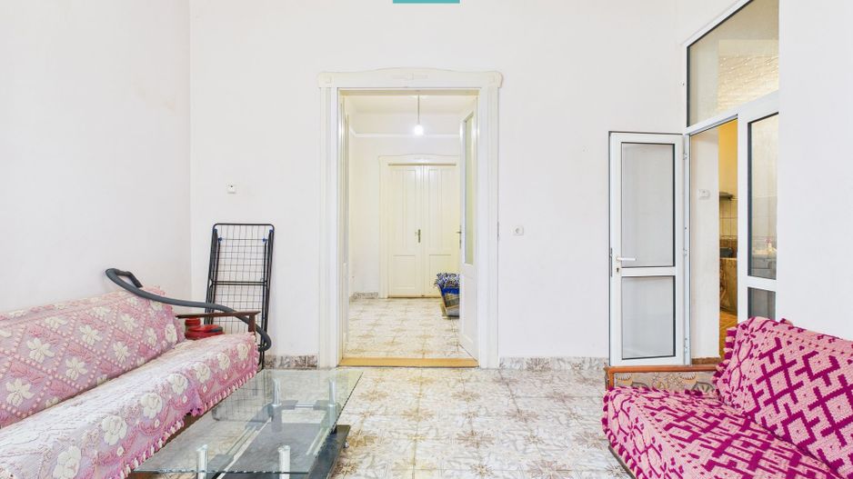 CONAC IMPRESIONANT ÎN GHIOROC - Poză 50