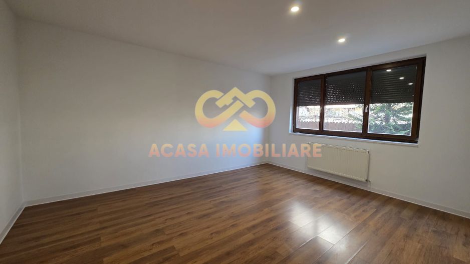 VILA BIROURI FIRMA  NEMOBILATA  ZONA  PALAS - Poză 13