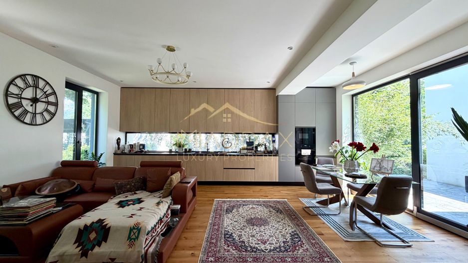 Vila cu 5 camere // * 565 mp gradina* // Tunari - Poză 93