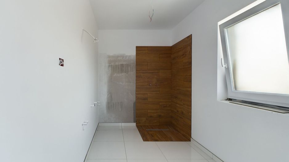 Duplex P+1 deosebit în Moșnița Veche - Poză 12