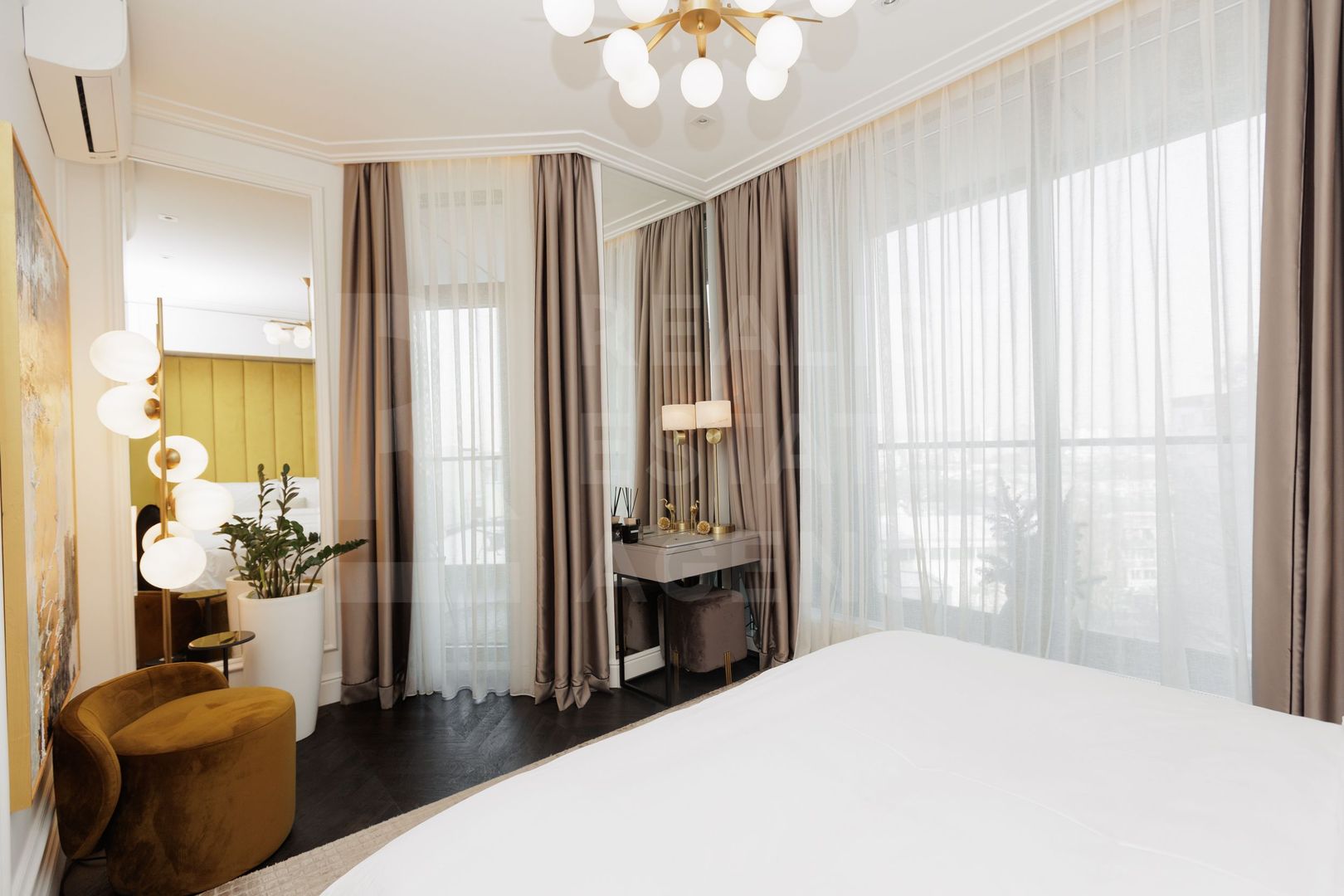 Vânzare, apartament, Crown PLaza Park, 2 camere strada Columna - Poză 22