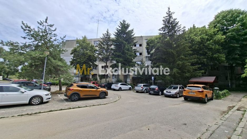 Apartament 4 camere Nord ,Etaj 3 la Poarta Scolii nr 14 - Poză 2