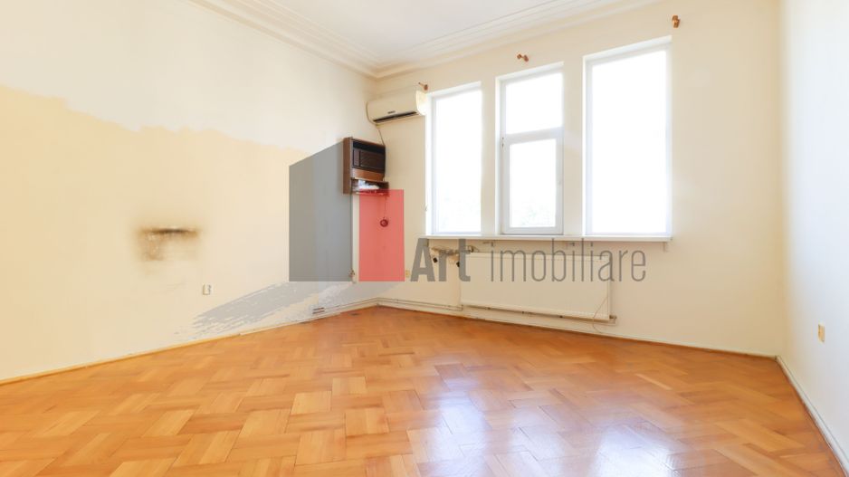 Apartamentul "DEKORA", bloc Art Deco, interior compartimentat de exceptie - Poză 7