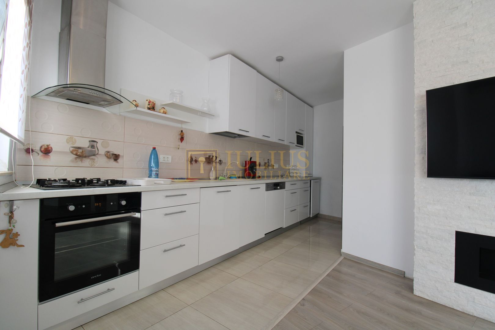 Exterior Sud; spatios, zona linistita. - Poză 5