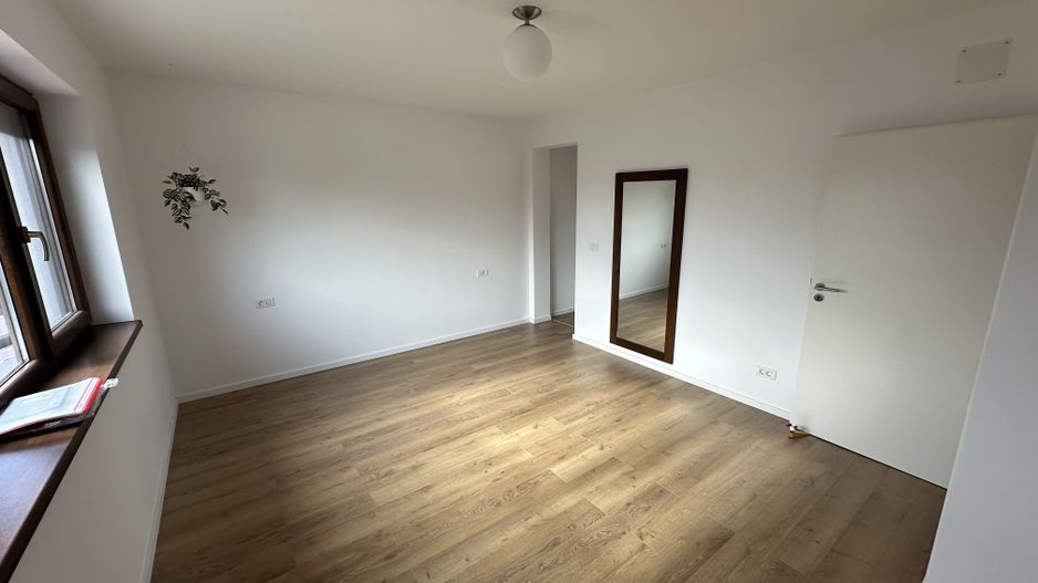 Casa deosebita intr-un cartier privat cu bariera - Poză 38