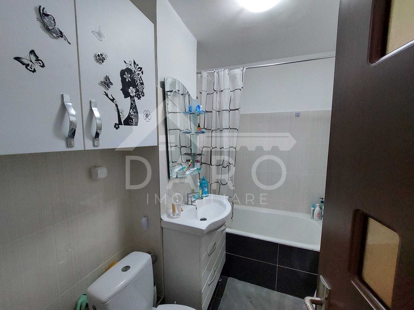 Vand apartament 3 camere mobilat si utilat - Poză 6