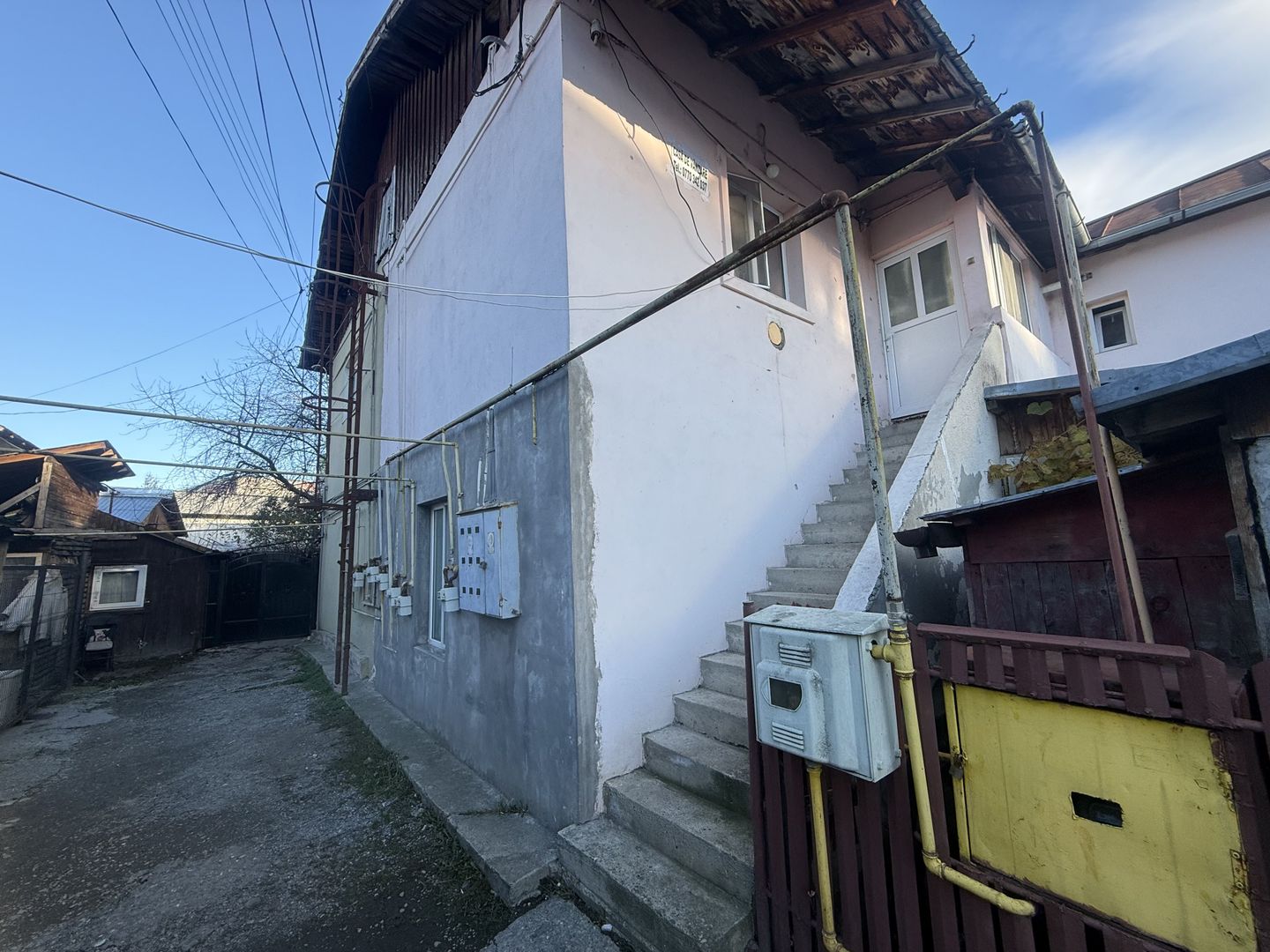 Apartament 2 cam in Vila etaj 1 + pod + curte 34 mp Campina - Poză 12