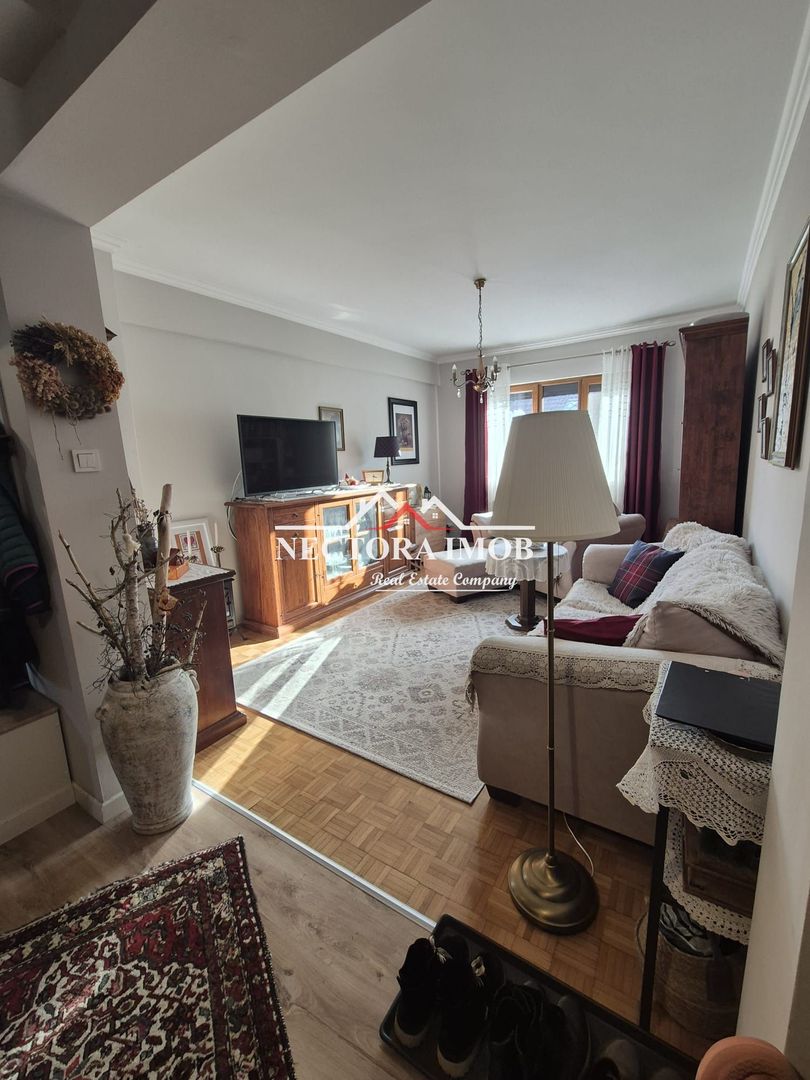 NECTORA IMOB-Apartament la casa 3 camere, Ultracentral, Etaj 1, 75 mp - Poză 1