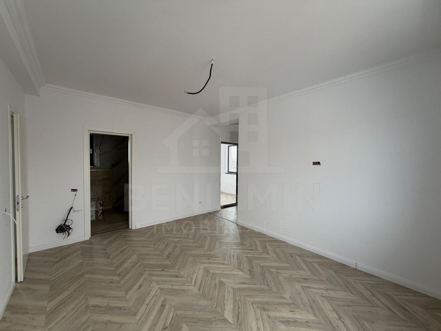 Casa P+1 Toate utilitatile 400mp teren-3 dormitoare-3 bai-La cheie - Poză 7