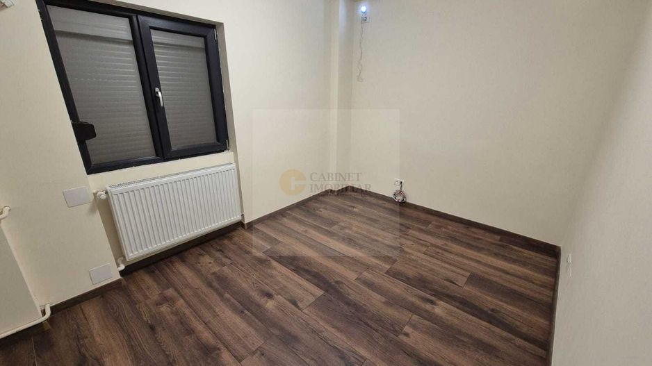 Apartament decomandat | Pretabil Locuinta sau Birou | Parter - Poză 3
