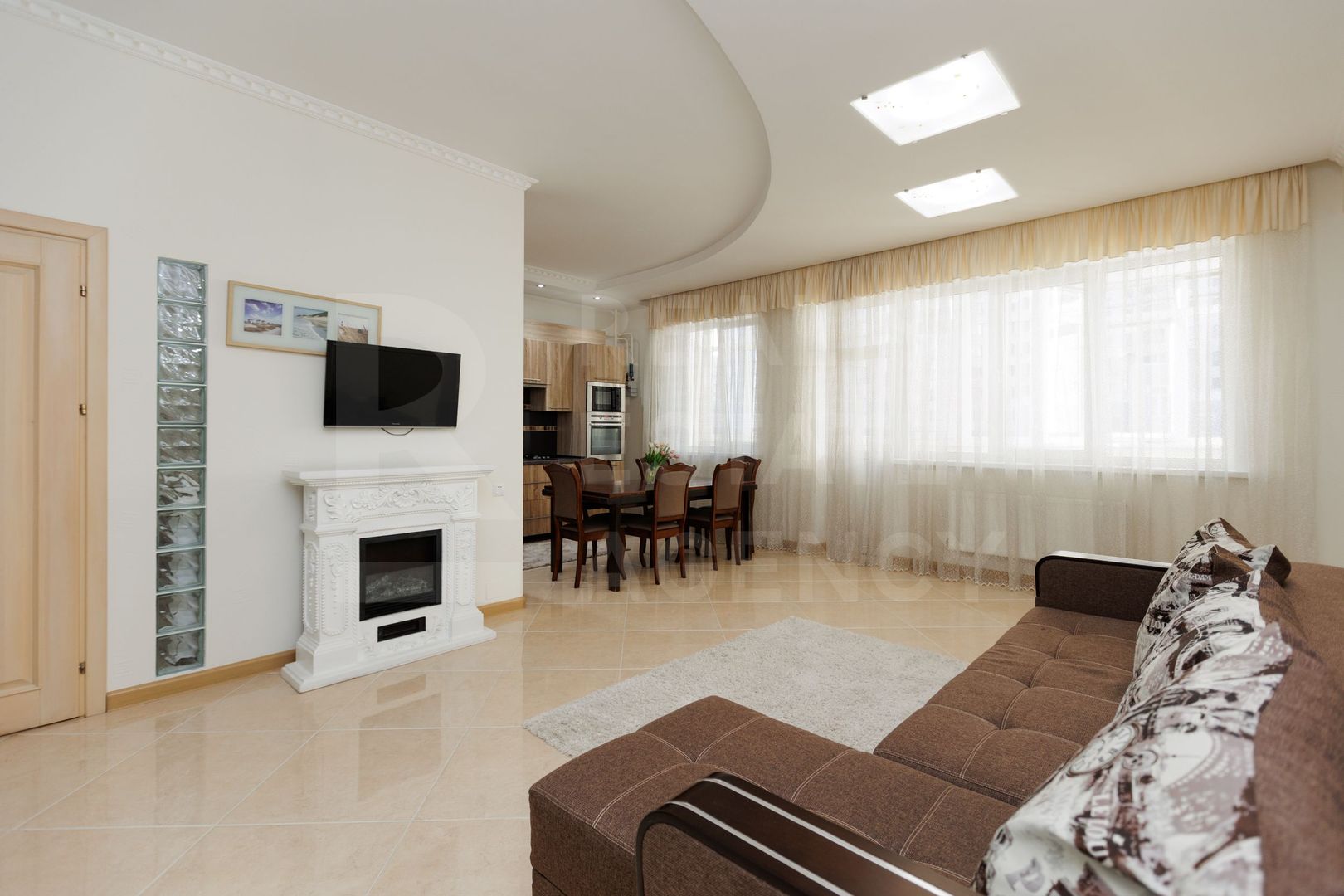 Chirie, apartament, 3 camere, strada Anestiade, Centru - Poză 2