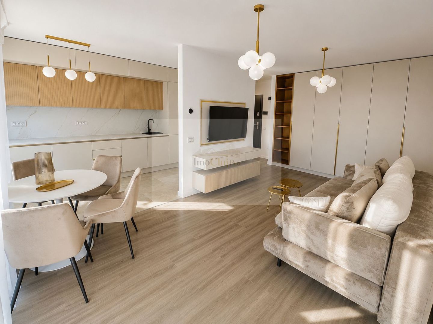 Inchiriere apartament 2 camere, Parcare, Elite City, Auchan, Lidl,Iris - Poză 2