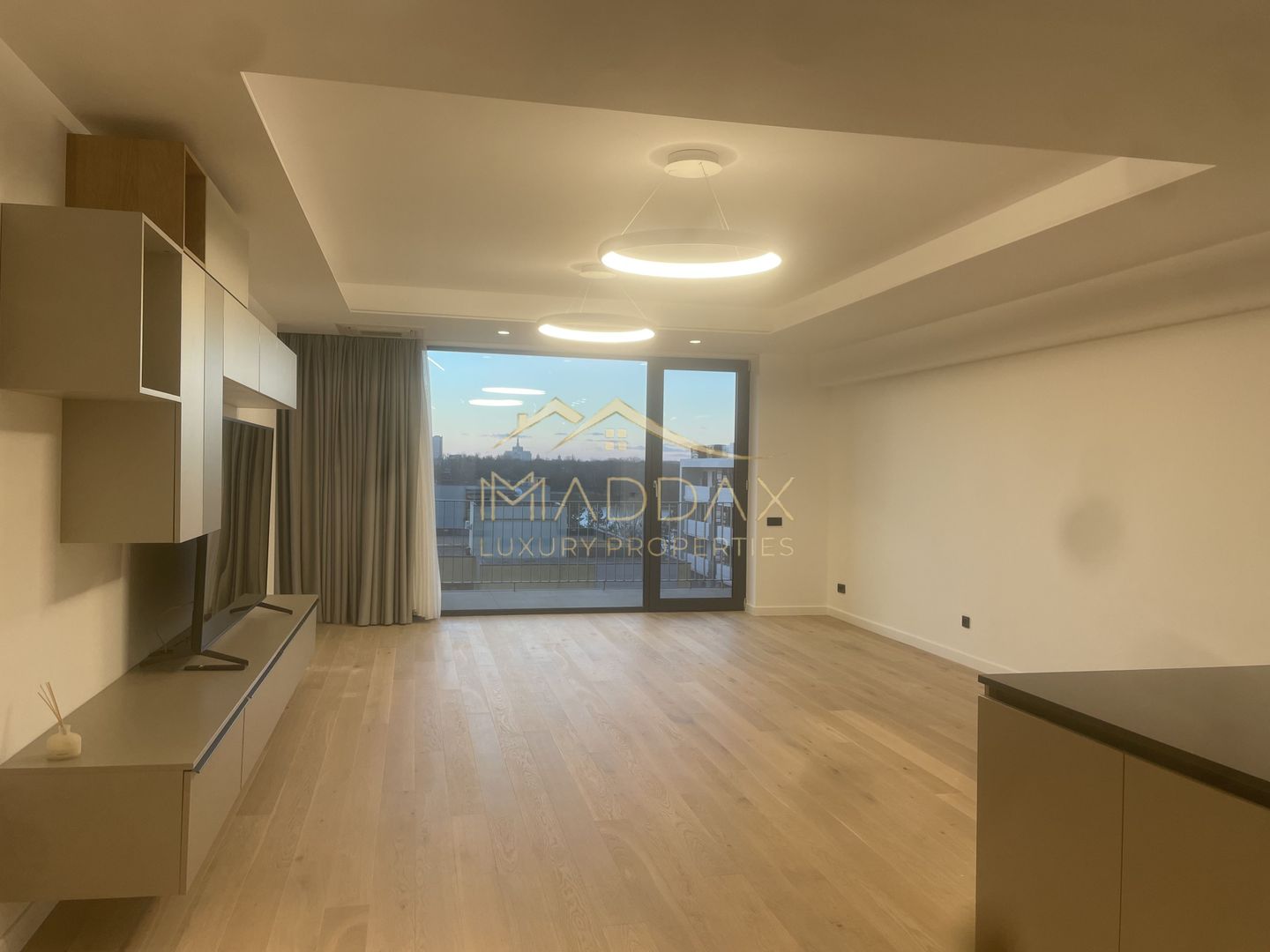 **APARTAMENT ELEGANT** FLOREASCA **CU VEDERE SPECTACULOASA CATRE LAC - Poză 24