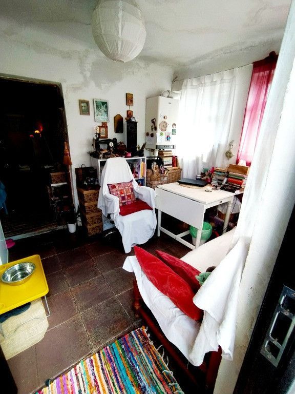 Casa la curte 3 camere, teren total 250 mp, zona Mihai Bravu - Poză 5