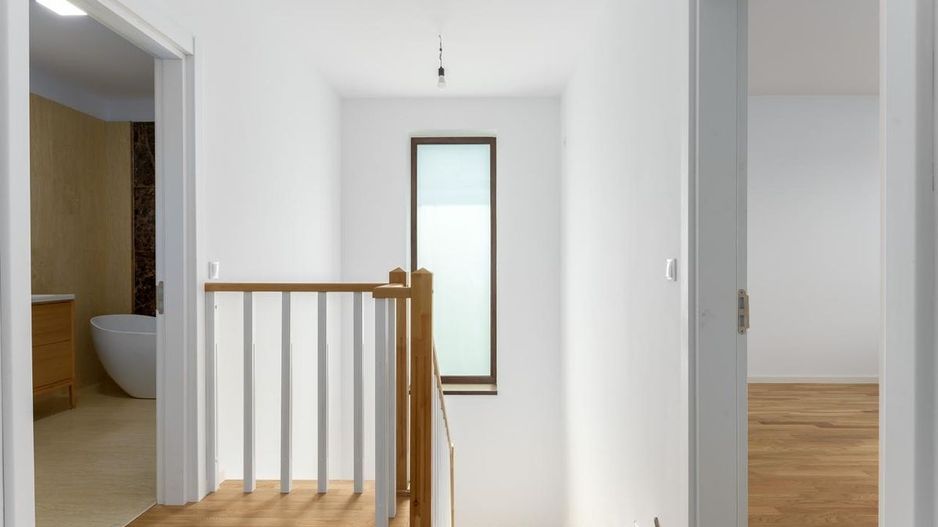 Balotesti vila P+1, 315 mp, teren 700 - Poză 9