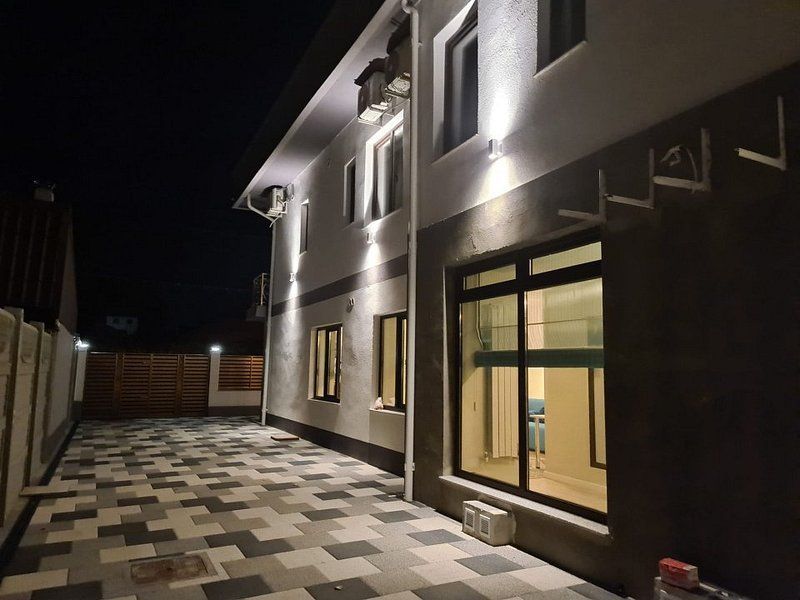 Vila P+1E,  7 camere, curte amenajata   - zona Mall, George Cosbuc - Poză 2