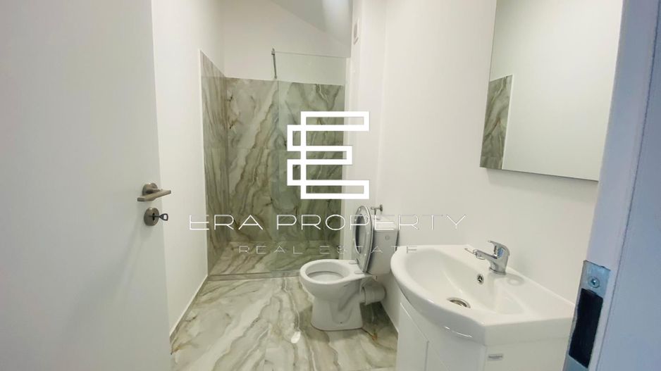 Apartament tip penthouse  partial mobilat , Intabulat,zona Cristian - Poză 8