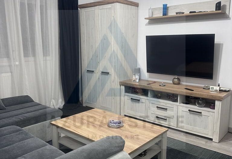 Apartament modern 2 camere etaj 3 cu pivnita pe Mihai Viteazu - Poză 1