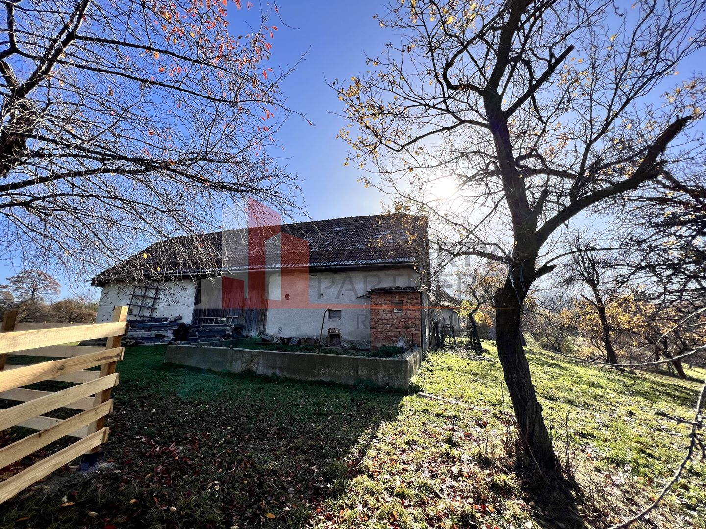Teren-casa batraneasca- sura in Sohodol Bran Brasov - Poză 2
