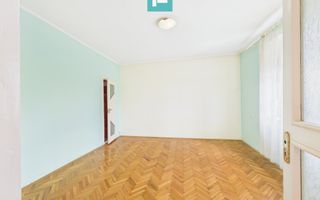 Casă cu 7 camere, ideală pentru familie, Grădiște - Poză 8