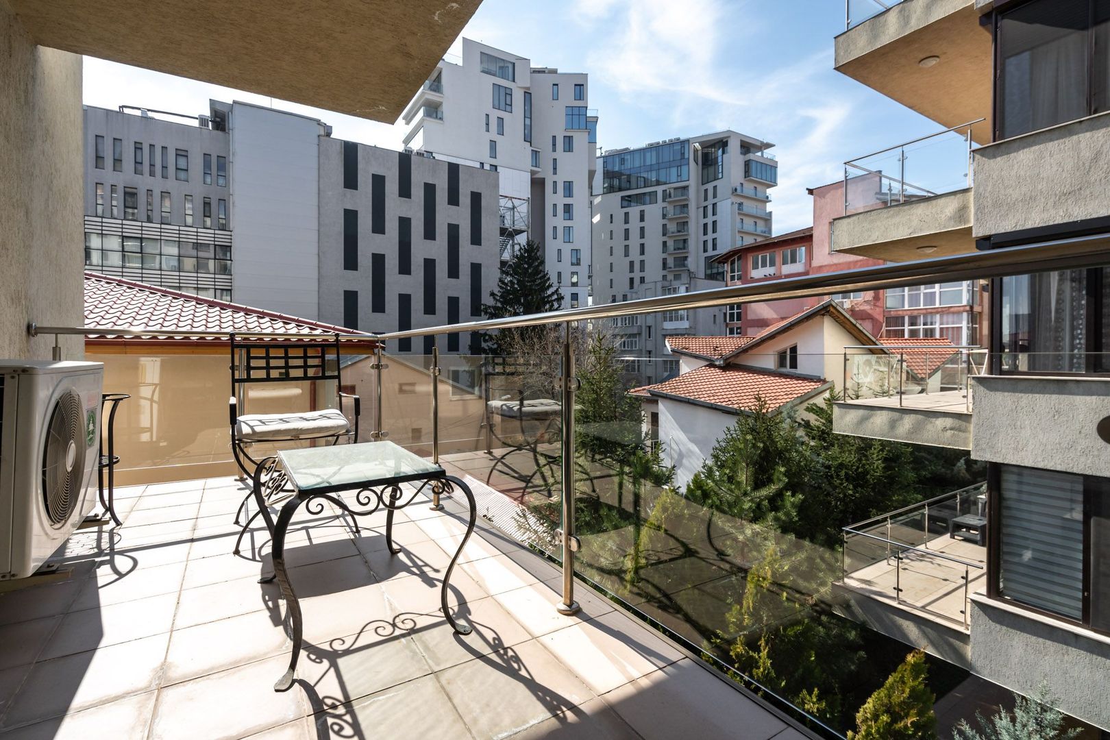 Apartament cu 3 camere, loc parcare, Herastrau - NORTH AREA LAKE VIEW - Poză 21