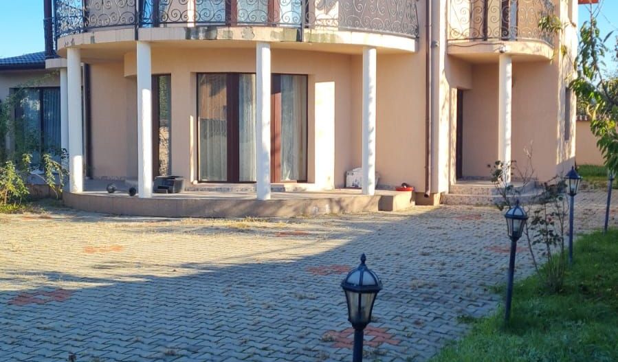 Casă individuală 220 mp  - Cristești - Poză 1