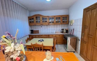 Casa P+1E,pozitie excelenta -zona Mehala - Poză 9