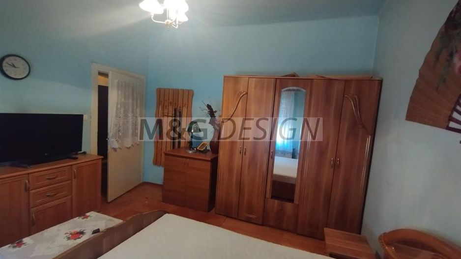 Apart la casa Bogdanestilor  curte  acces cu masina centrala proprie - Poză 2