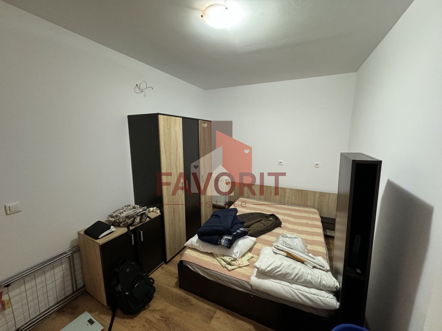 Disponibil imediat. Boxa in CF. Pozitie excelenta - Poză 8
