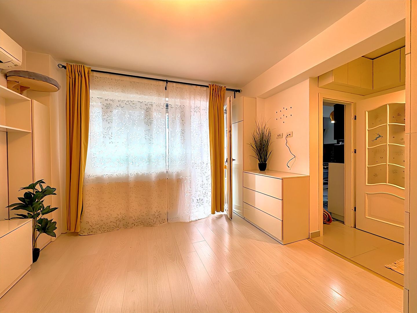 Sector 3 1 Decembrie 1918 garsoniera decomandata 40mp mobilata et 2/3 - Poză 6