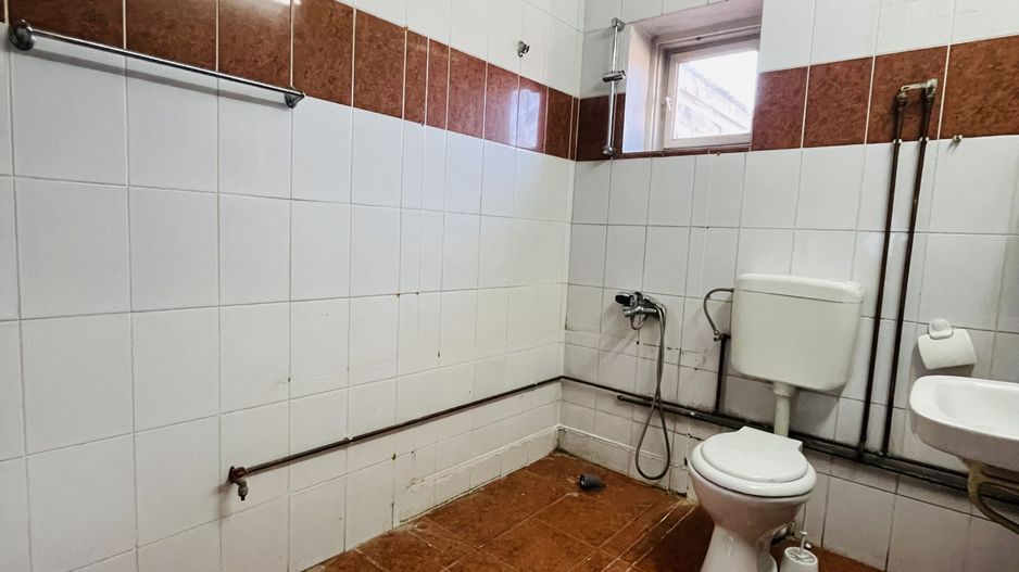 Casă individuală cu front stradal 25 ml – Zona Oncea - Poză 9