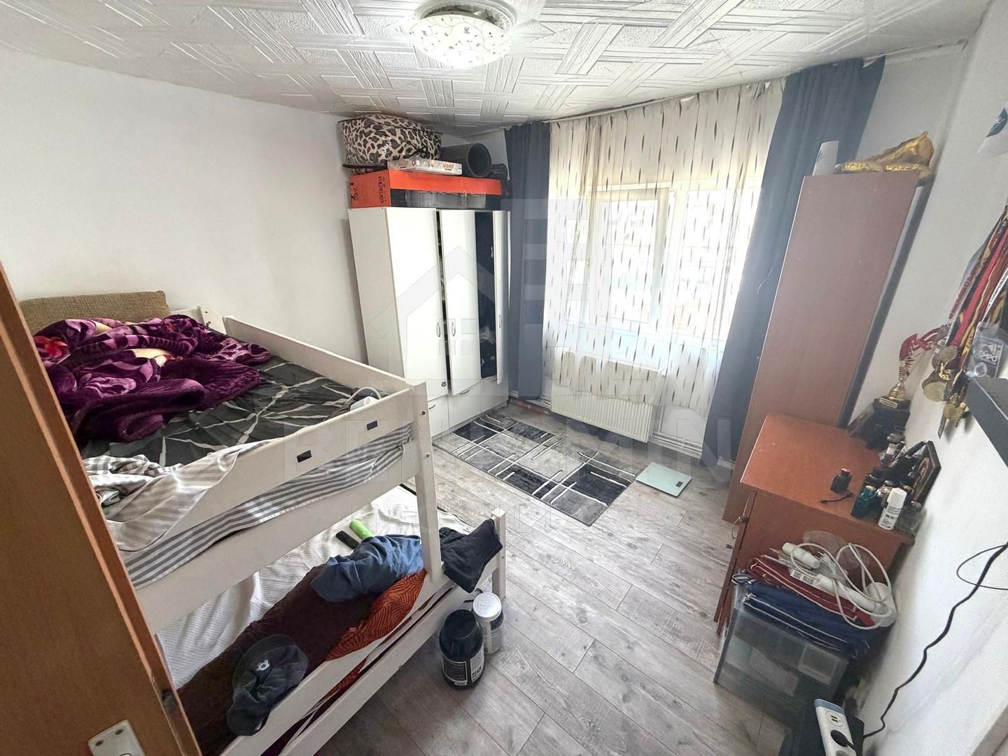 2 camere decomandat Piata Garii -etaj 2- centrala 50mp - Poză 3