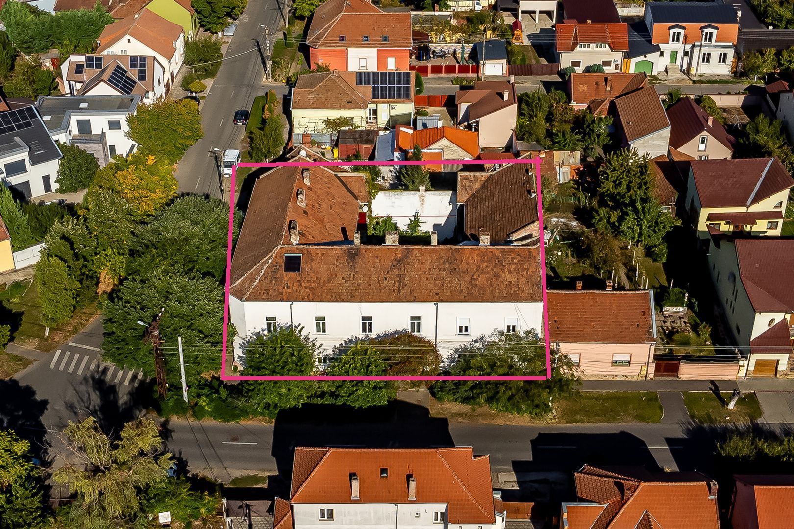 Oportunitate imobiliară! Clădire cu 18 apartamente - Poză 2