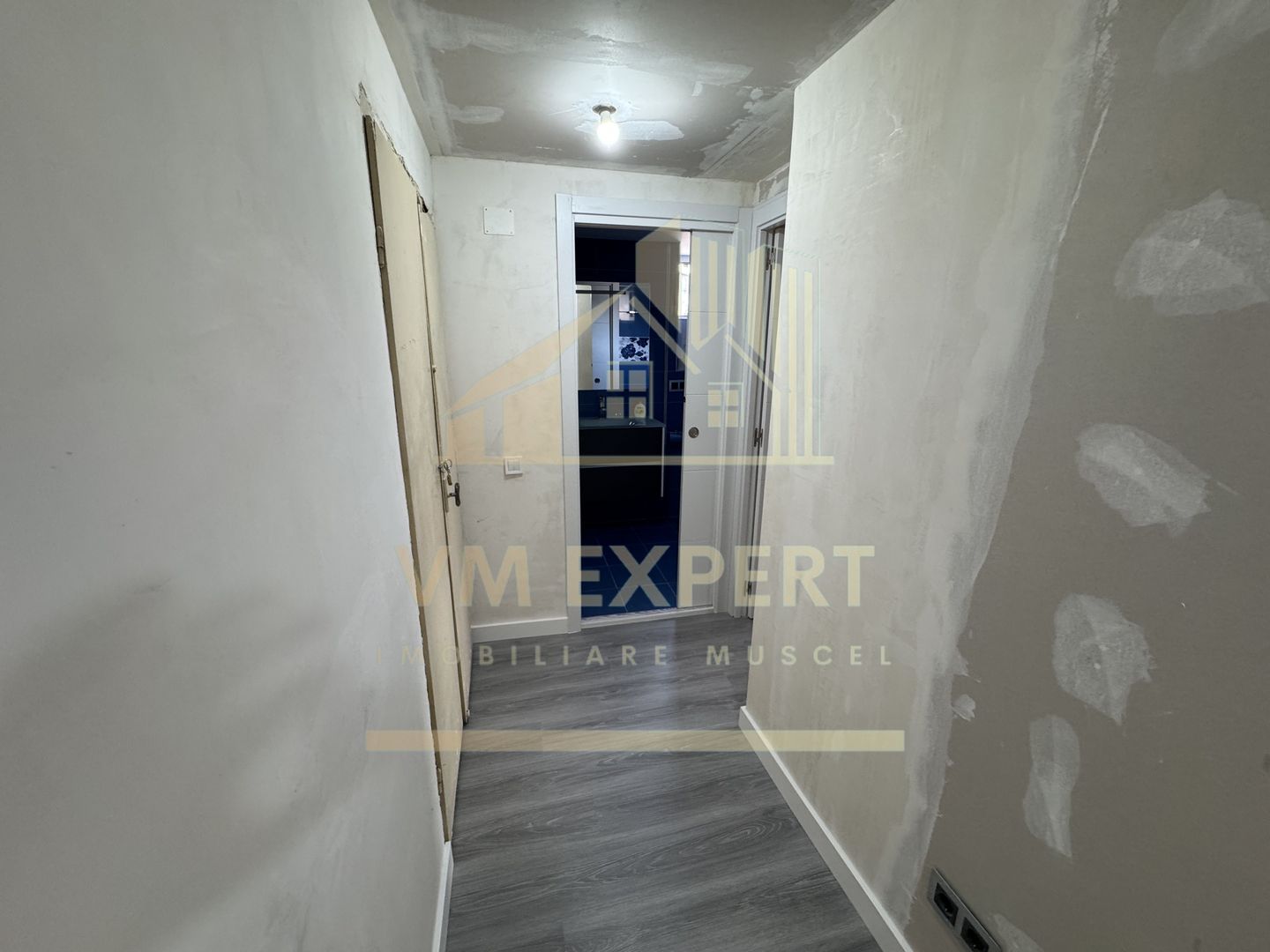 APARTAMENT 2 CAMERE CAMPULUNG, ETAJ 4, CARTIER VISOI - Poză 19