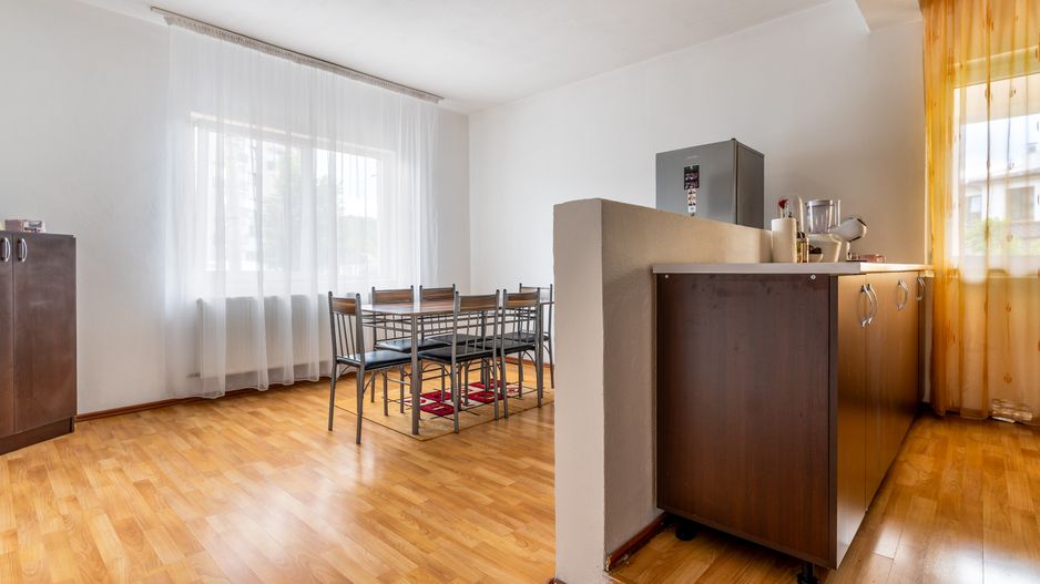 Casa cu 10 camere de vanzare pe str. Corneliu Coposu - Poză 7