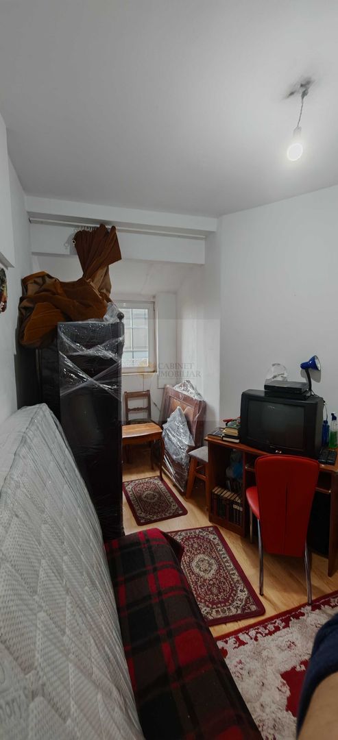 Garsoniera I Etaj 4 I Armeneasca I Se vinde nemobilata - Poză 1