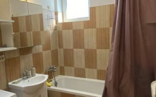 De închiriat Apartament 3 camere într-o vilă, zonă liniștită direct propietar - Poză 9