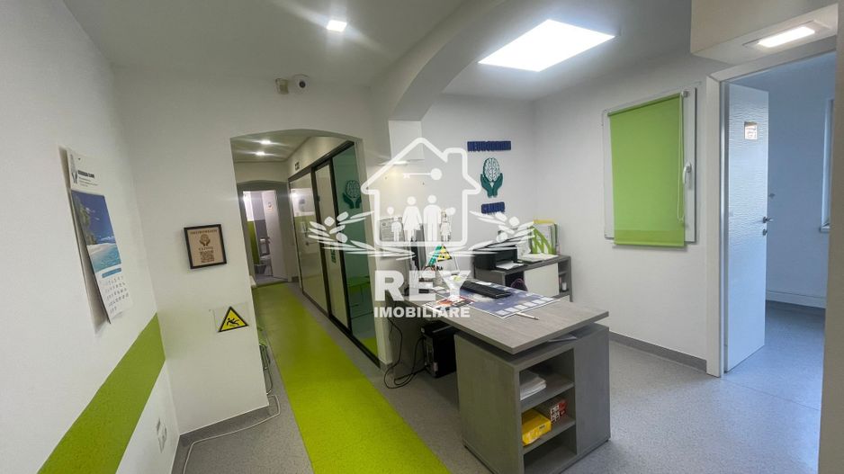 Spațiu comercial de vânzare zonă centrală - Poză 9