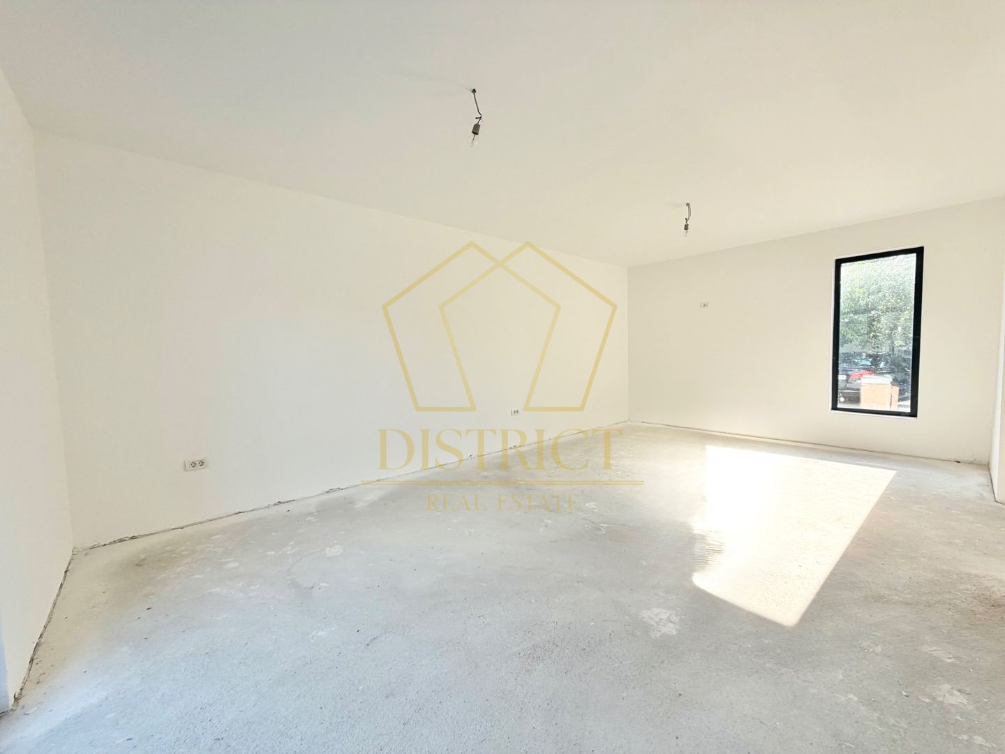 Duplex-uri cu 4 camere, 3 bai si perete coumn dublu in Chisoda, la asfalt. - Poză 19