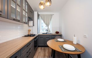 Garsonieră 39 mp Decomandată | Mobilată Modern | Tractorul – Coresi Mall