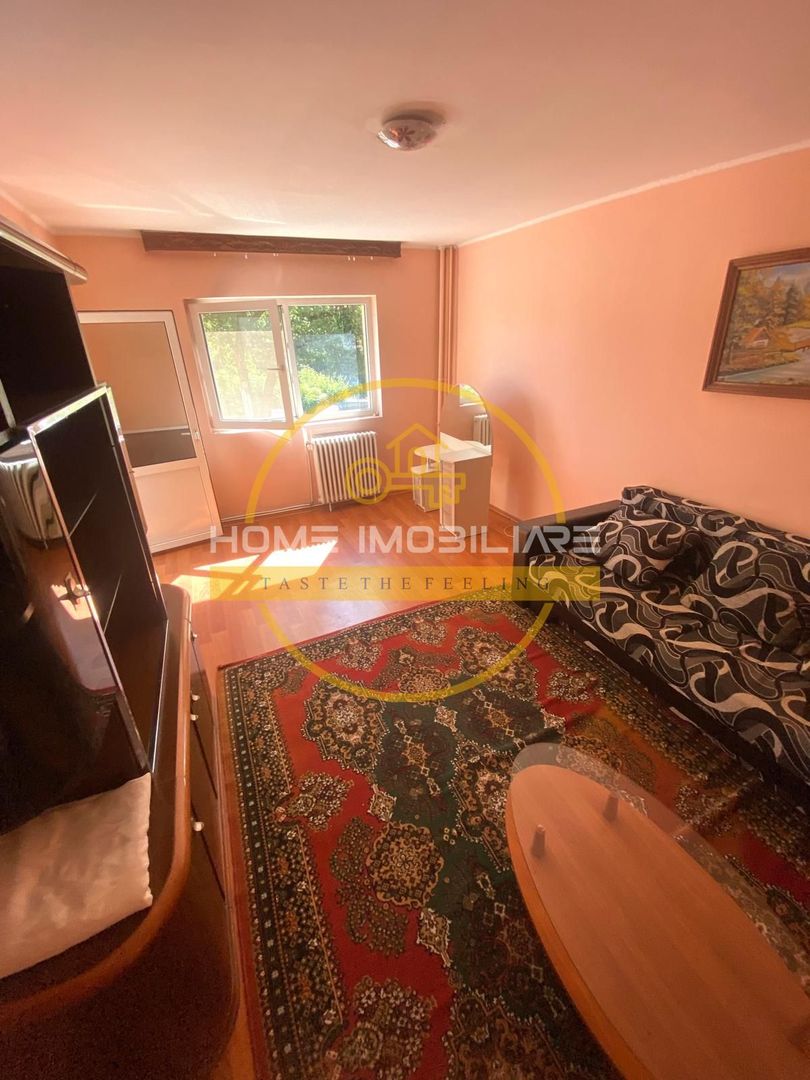 Etaj 1 Apartament 2Camere-Decomandat -Bloc din 1982-Nicolina 2 - Poză 1