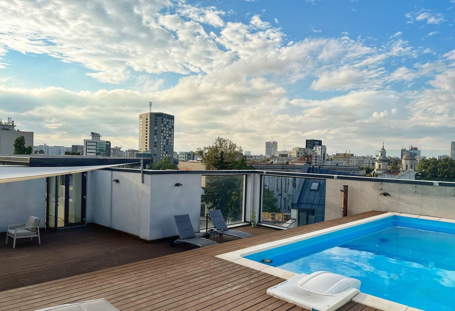 Închiriere 2 Camere Complex Carmen Sylva, Parcare Subterană, Piscină Rooftop - Poză 15