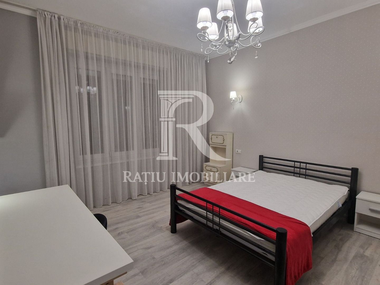 Apartament cu 3 camere | Central | Oradea - Poză 9