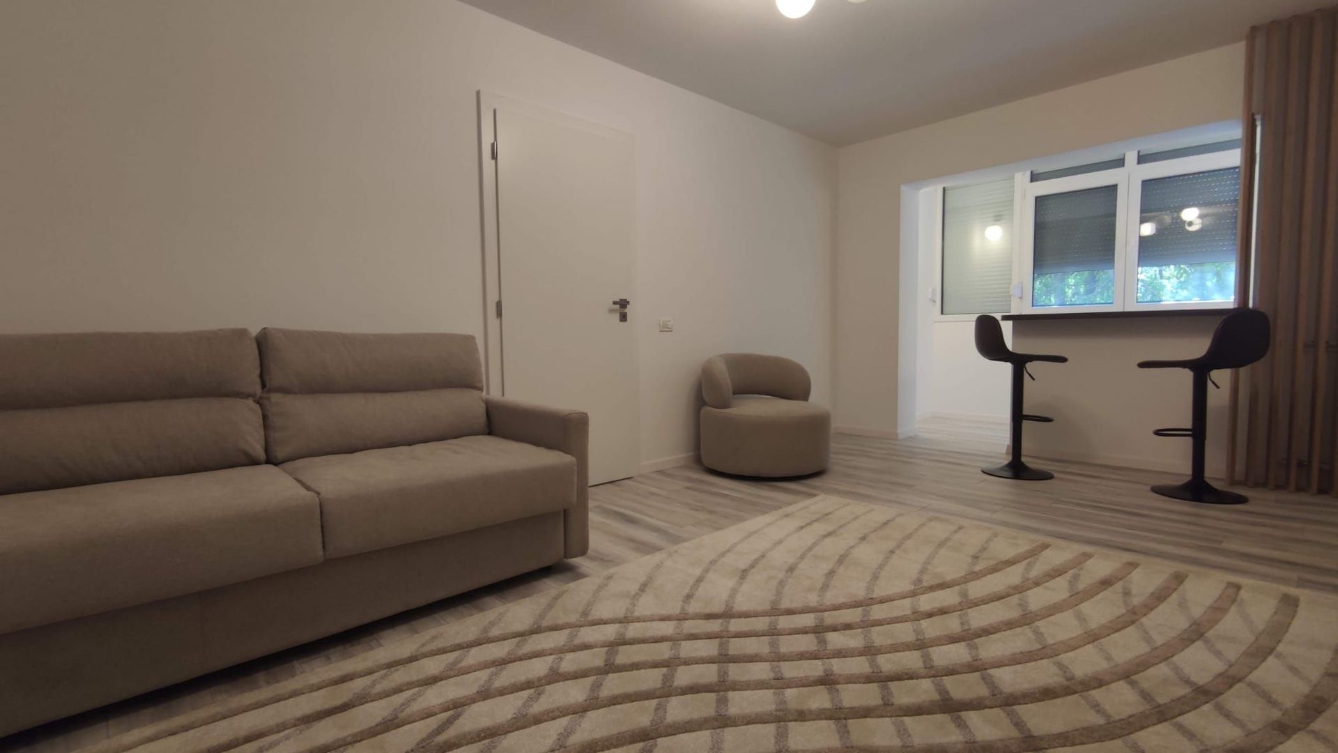 Apartament cu doua camere decomandat,  strada Turda - Poză 1